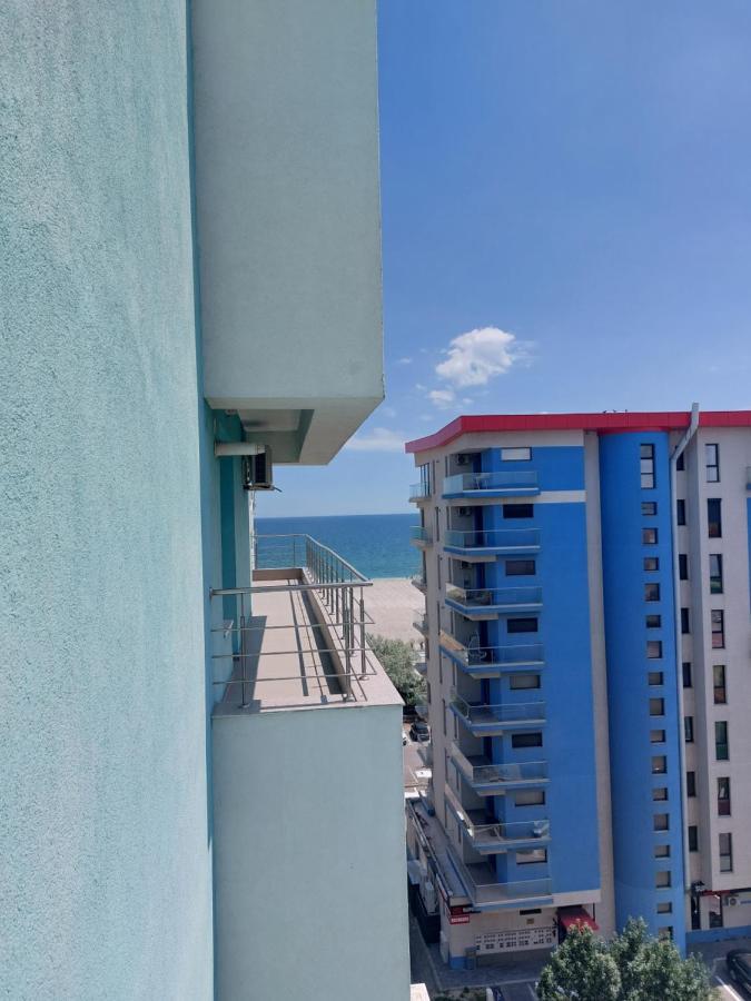 By The Sea Summerland Mamaia
